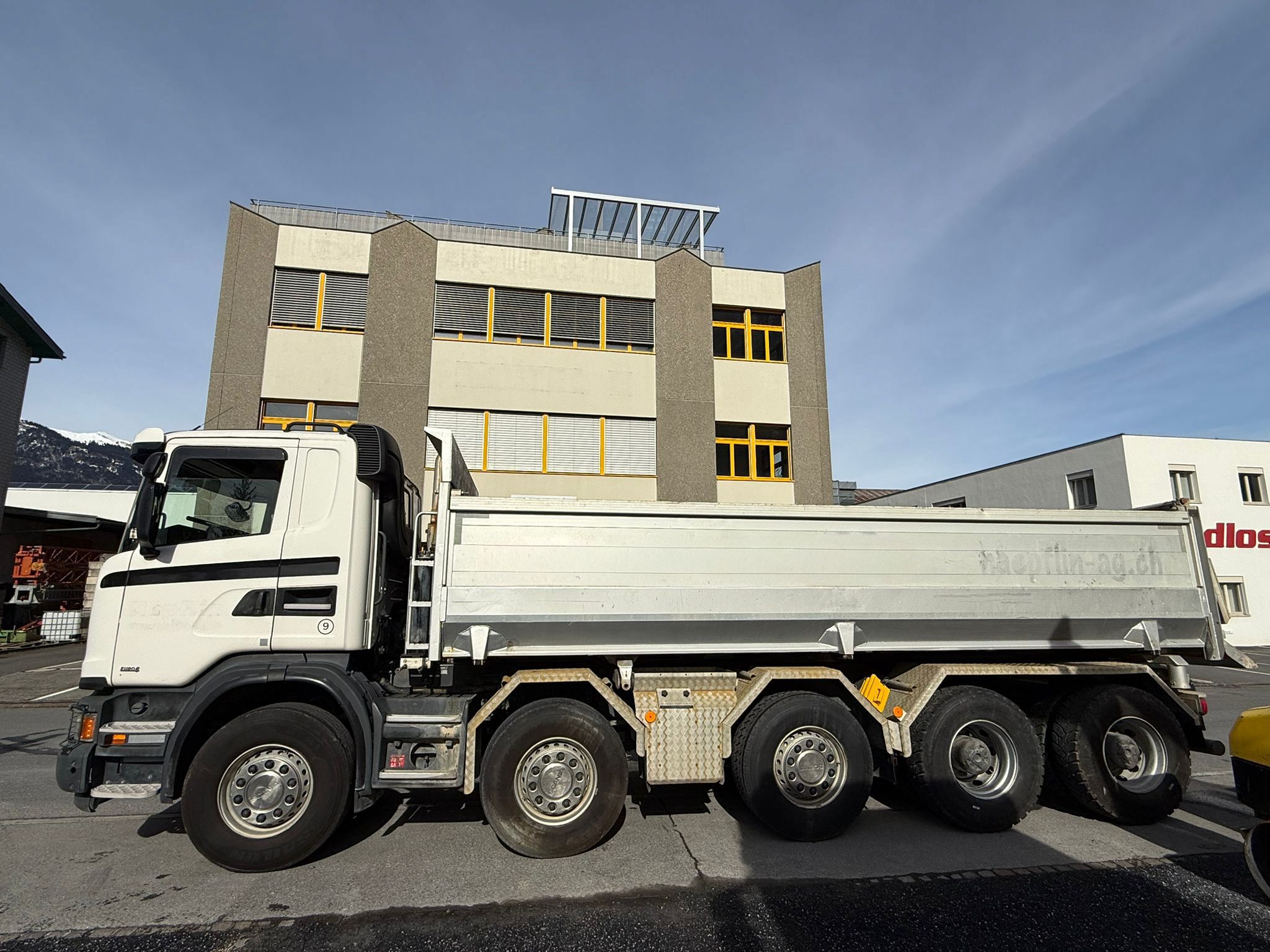 WhatsApp Image 2026-03-30 at 08.06.17 (4).jpeg