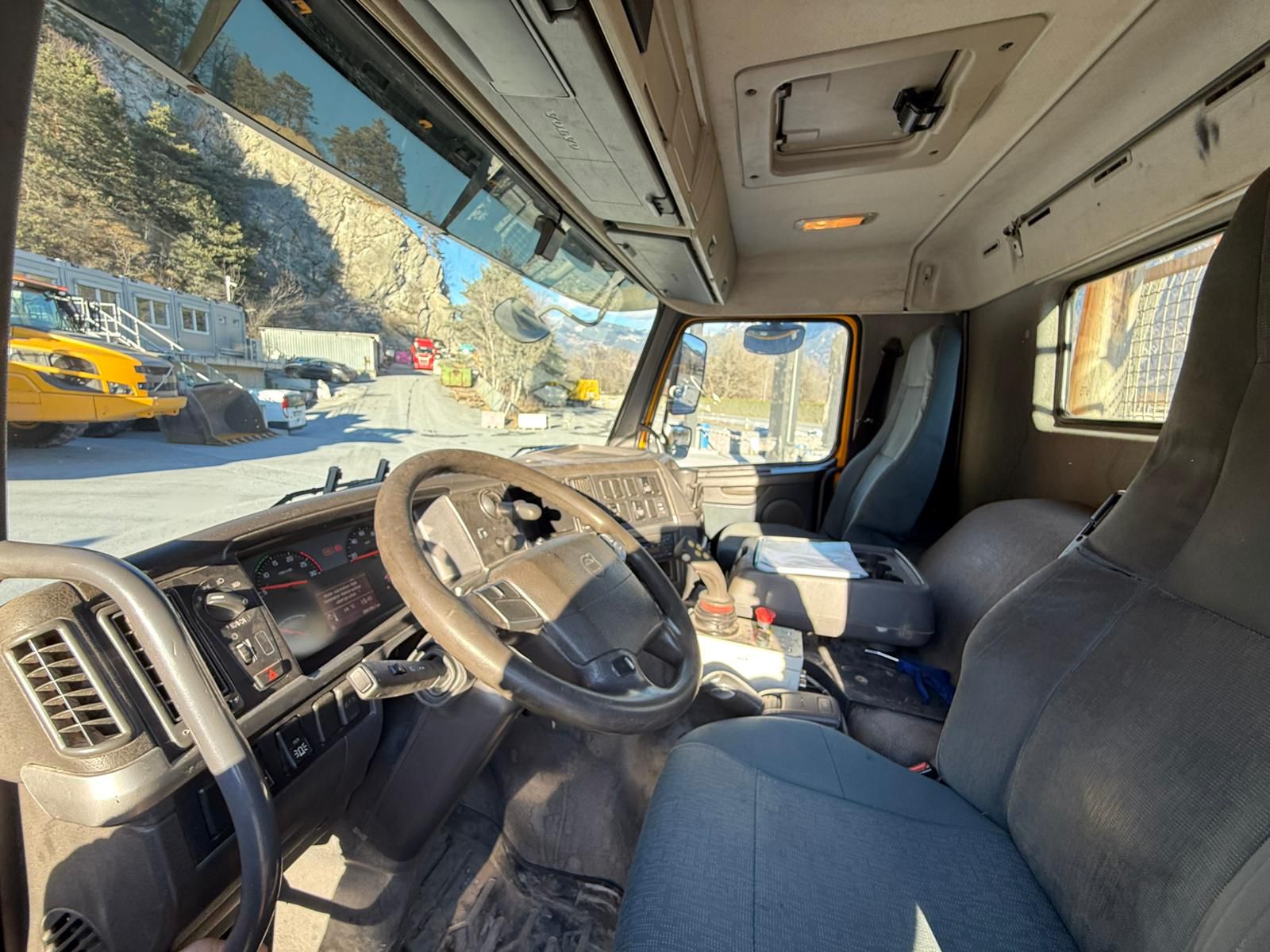 WhatsApp Image 2026-02-12 at 20.22.59 (5).jpeg